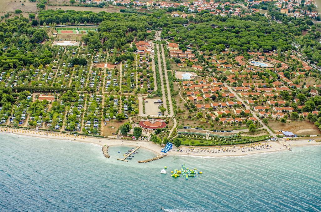 Apartment Tesic Close To The Sea With Shared 4Xbicycles Fažana Eksteriør bilde